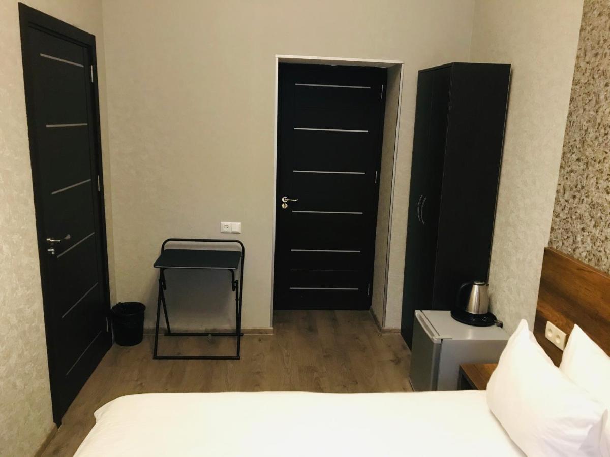 2Nd Floor Hotel Tbilisi Exterior photo